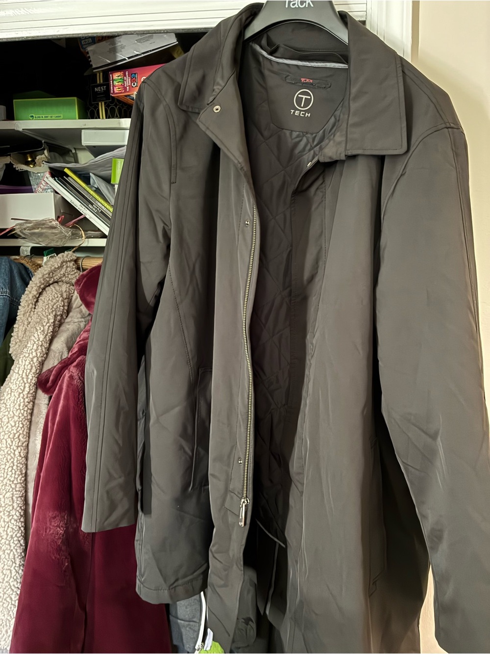 Black Men’s Lightweight Quilted Coat